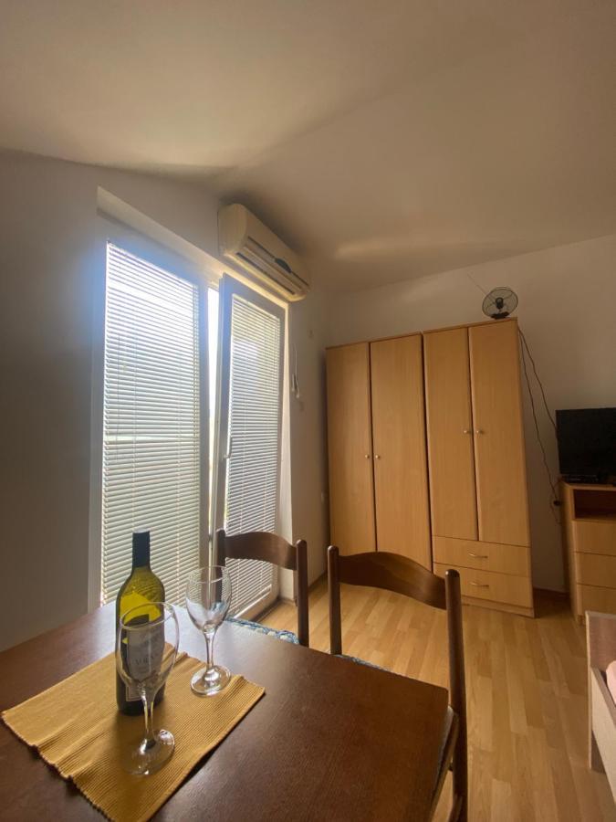 Apartments Djuricic Kotor Bagian luar foto