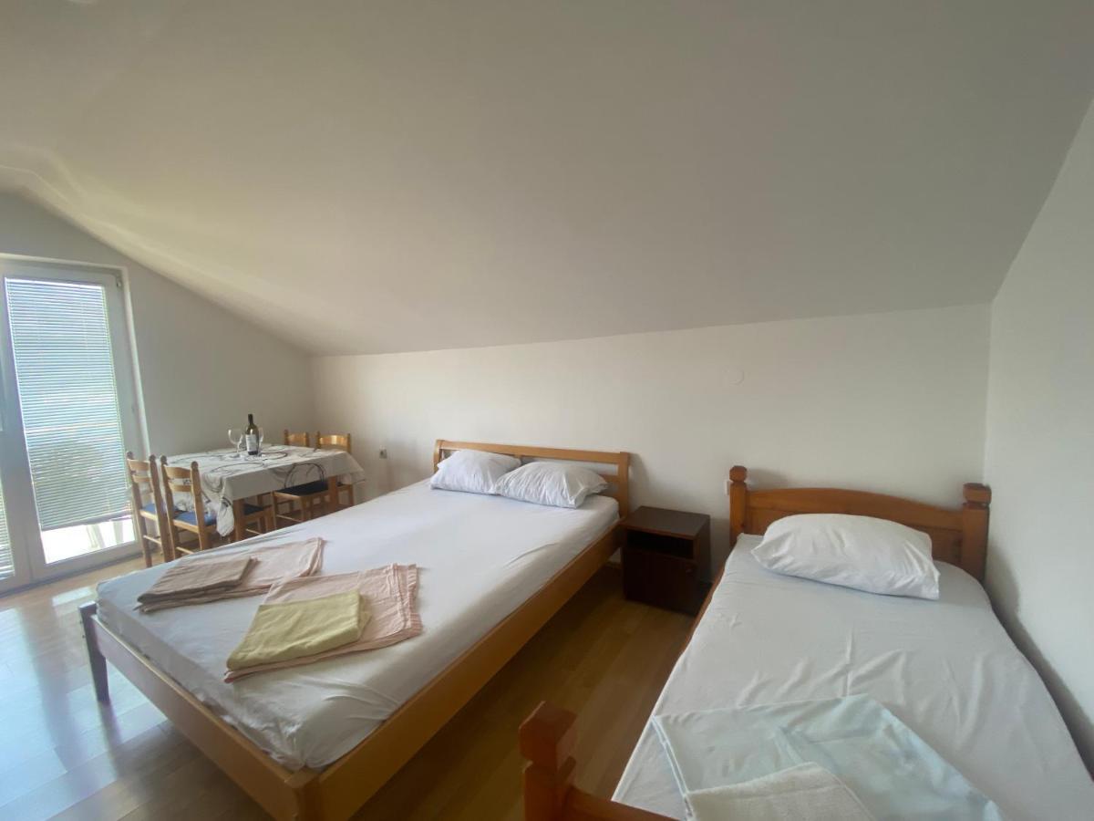 Apartments Djuricic Kotor Bagian luar foto